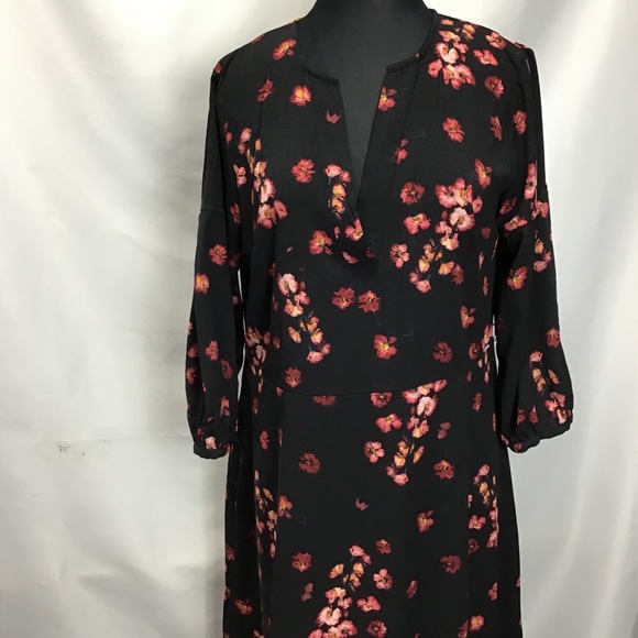 Long Sleeved Floral Dress - Picture 9 of 11